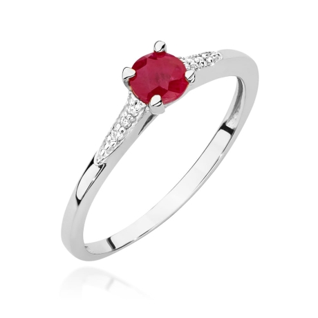 Przejdź do produktu Pierścionek zaręczynowy z białego złota z rubinem i diamentami 0,03ct Fire Of Love