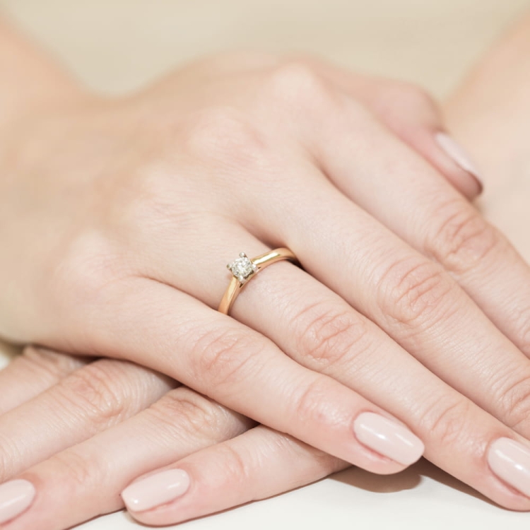 Pierścionek zaręczynowy z żółtego złota z diamentem 0,30ct Fire Of Love