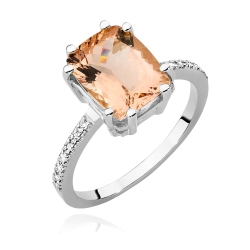 Pierścionek zaręczynowy z białego złota z morganitem i diamentami 0,07ct Fire Of Love