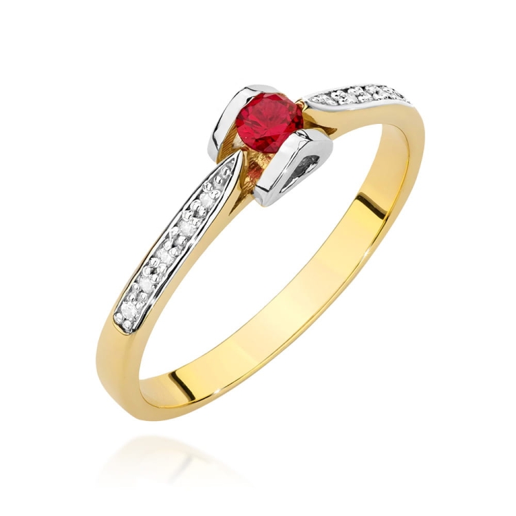 Pierścionek zaręczynowy z żółtego złota z rubinem i diamentami 0,05ct Fire Of Love