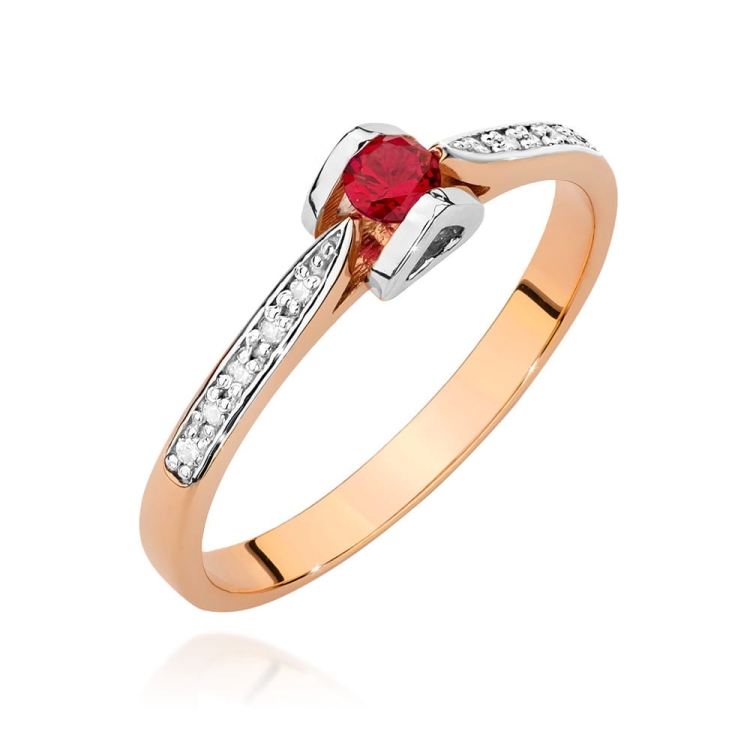 Pierścionek zaręczynowy z różowego złota z rubinem i diamentami 0,05ct Fire Of Love