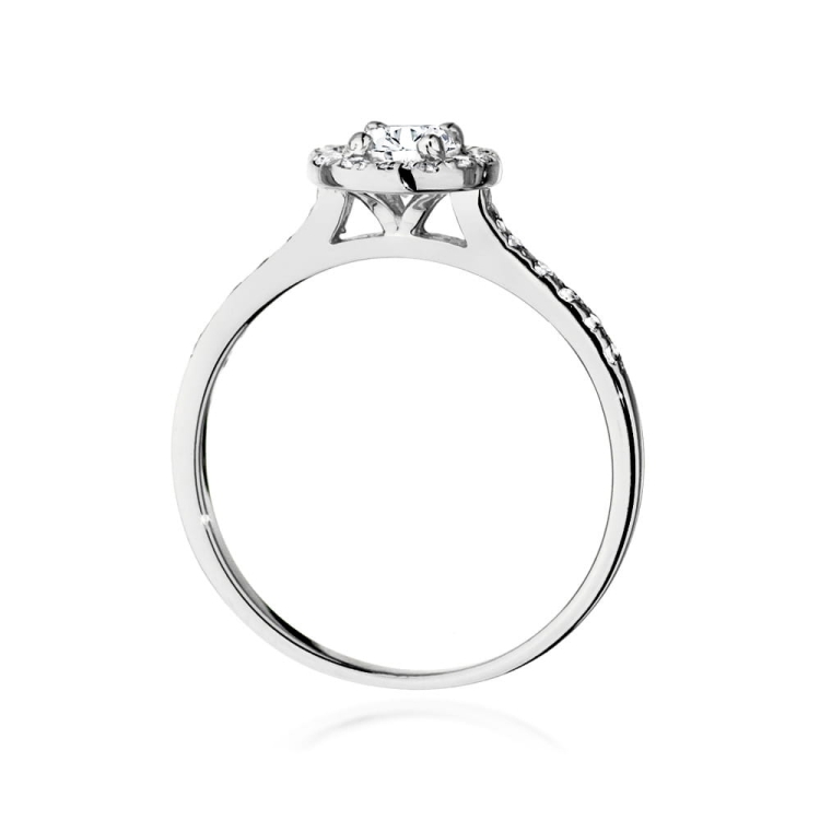 Pierścionek zaręczynowy z białego złota z diamentem 0,40ct i bocznymi diamencikami Fire Of Love
