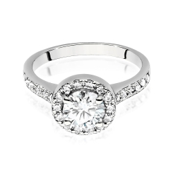 Pierścionek zaręczynowy z białego złota z diamentem 0,70ct i bocznymi diamencikami Fire Of Love