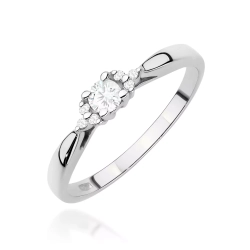 Pierścionek z białego złota, diament laboratoryjny 0,10ct