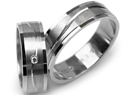 Przejdź do produktu Obrączki ślubne z białego złota płaskie z cyrkonią 6mm Premium 