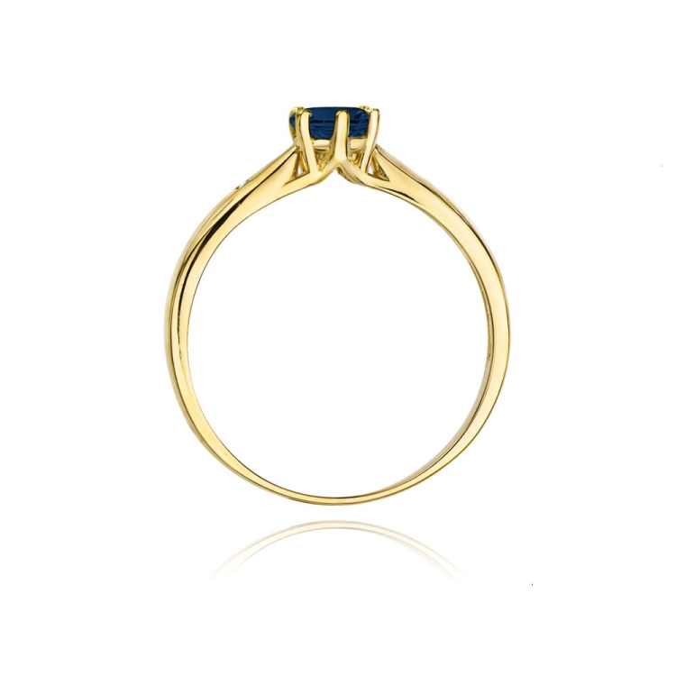Pierścionek zaręczynowy z żółtego złota z szafirem i diamentami 0,01ct Fire Of Love BW-74-szafir