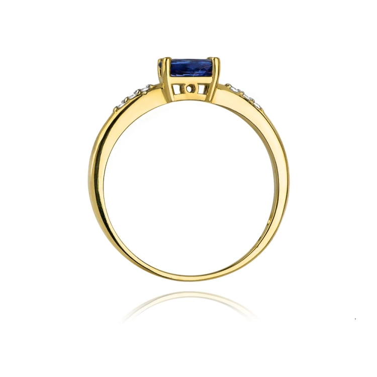 Pierścionek zaręczynowy z żółtego złota z szafirem i diamentami 0,03ct Fire Of Love BW-77-szafir