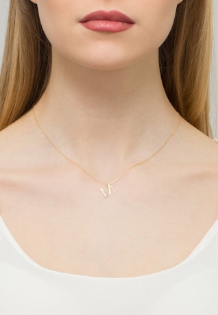 Przejdź do produktu Naszyjnik z żółtego złota z diamentem 0,005ct mała literka M The Diamonds