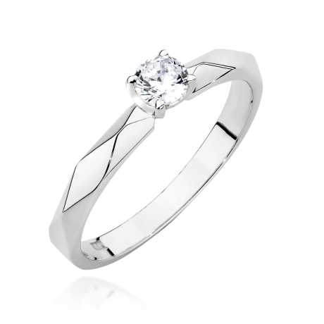 Przejdź do produktu Pierścionek zaręczynowy z białego złota z diamentem 0,20ct Fire Of Love 