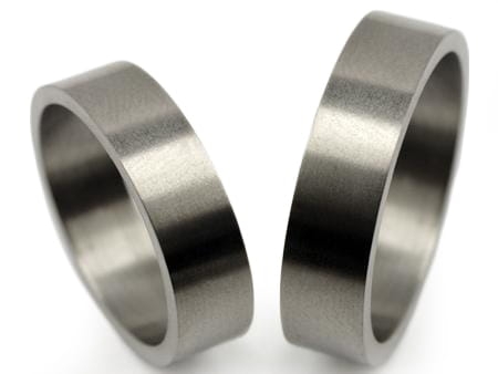 Obrączki ślubne z tytanu płaskie 6mm Tytanowe T011